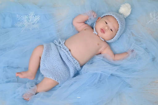 济南宝宝老喊肚子疼还发烧